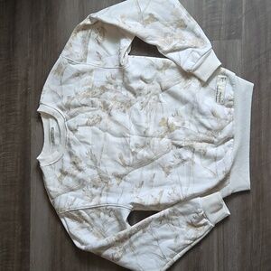 NWOT Comfrt Camo Crew - White Oak